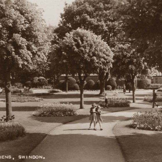 Historic image of the Town Gardens Westlecot Lawn